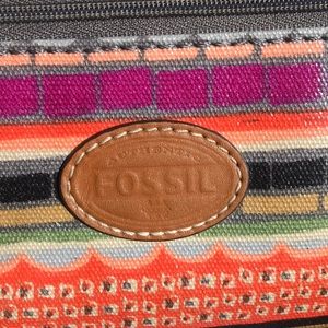 Fossil Multi Colored wallet🌸💕